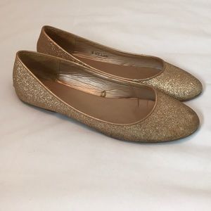 New York & Company Sparkly Gold Flats Size 8